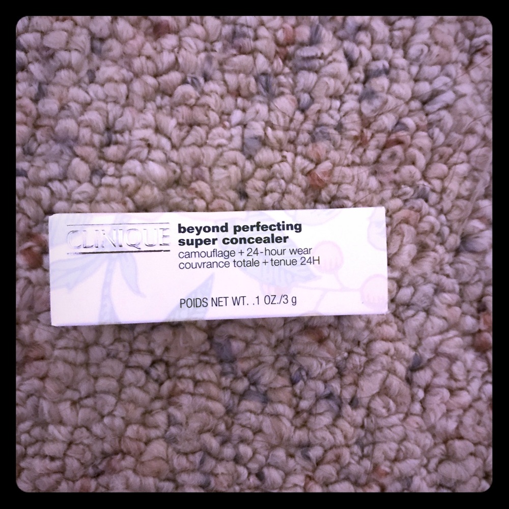 Clinique beyond perfecting super Concealer